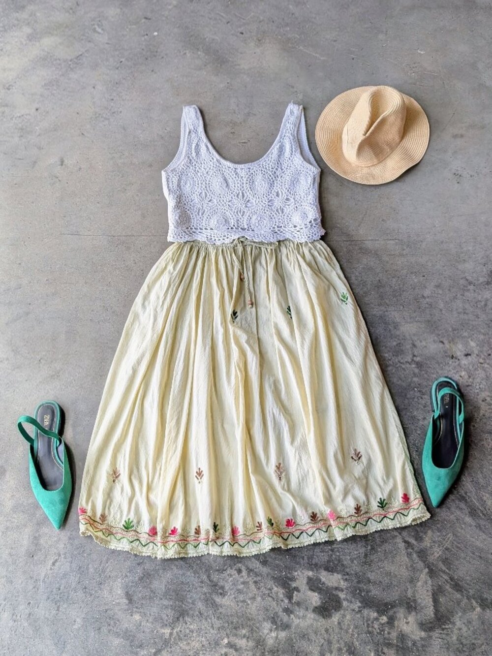 Young Threads Boho Festival Floral Embroidered Midi Peasant Skirt large